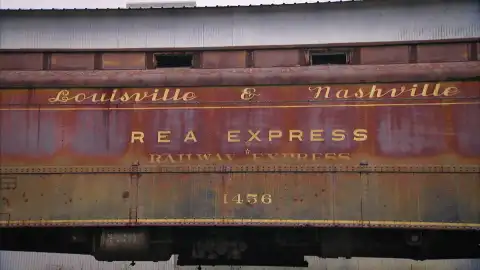Vagón de tren antiguo Cazatesoros