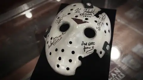 Corey se pone serio cuando un clásico del terror llega al mostrador de La casa de empeños Corey se pone serio cuando un clásico del terror llega al mostrador de La casa de empeños