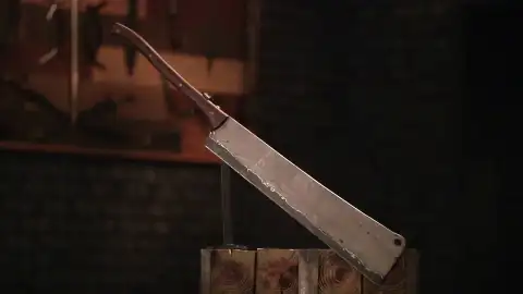 El mundo culinario se cuela en Forjado a fuego, y los herreros deben fabricar una macheta para partir reses El mundo culinario se cuela en Forjado a fuego, y los herreros deben fabricar una macheta para partir reses