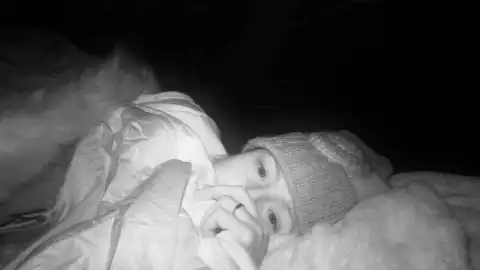 Una tormenta y presencias salvajes desatan el caos entre los concursantes en la primera noche de supervivencia en Tasmania Una tormenta y presencias salvajes desatan el caos entre los concursantes en la primera noche de supervivencia en Tasmania