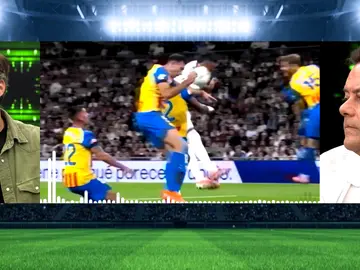 Álex Silvestre y Tomás Roncero 'se enzarzan' por los errores arbitrales en el Bernabéu Álex Silvestre y Tomás Roncero 'se enzarzan' por los errores arbitrales en el Bernabéu