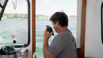 Pesca extrema - El Wicked Pissah se para nada más salir del puerto: tienen que remolcarlo Pesca extrema - El Wicked Pissah se para nada más salir del puerto: tienen que remolcarlo