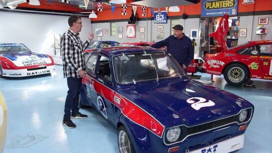 Rick Harrison se fija en un coche de carreras de Paul Newman para uno de sus clientes 